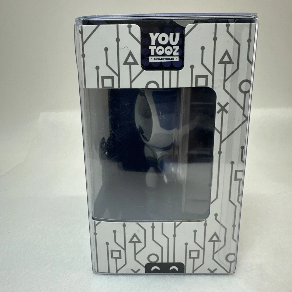 Official PlayStation Astro Bot YouTooz Vinyl Figure New Factory Sealed